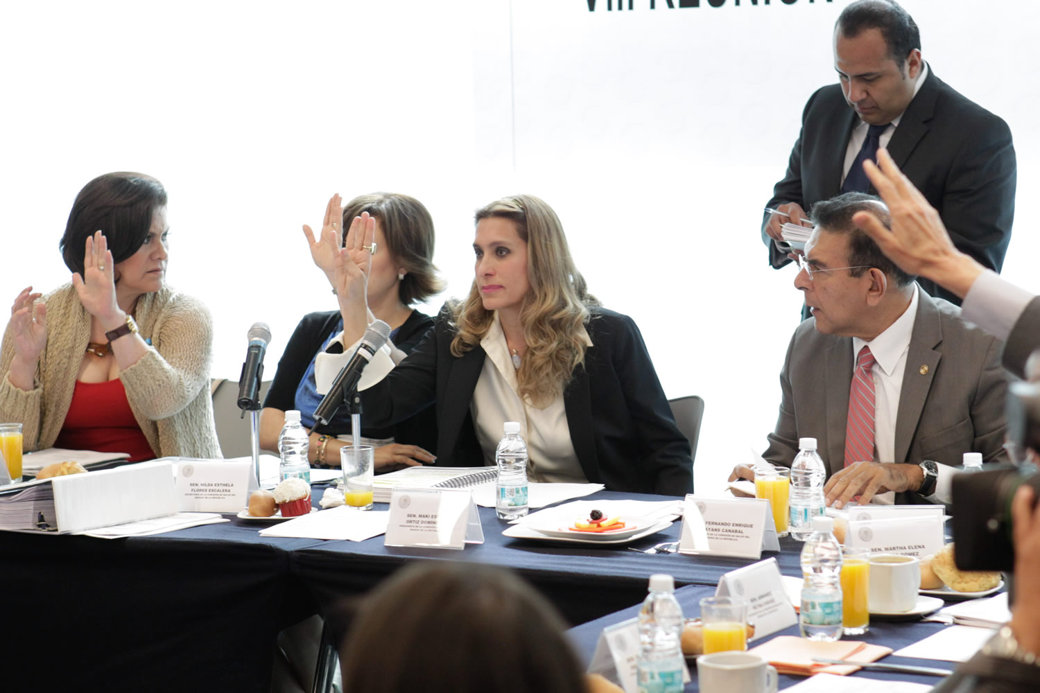 Este día la Senadora Maki Ortíz difundió a través de redes sociales su reincorporación a sus funciones.