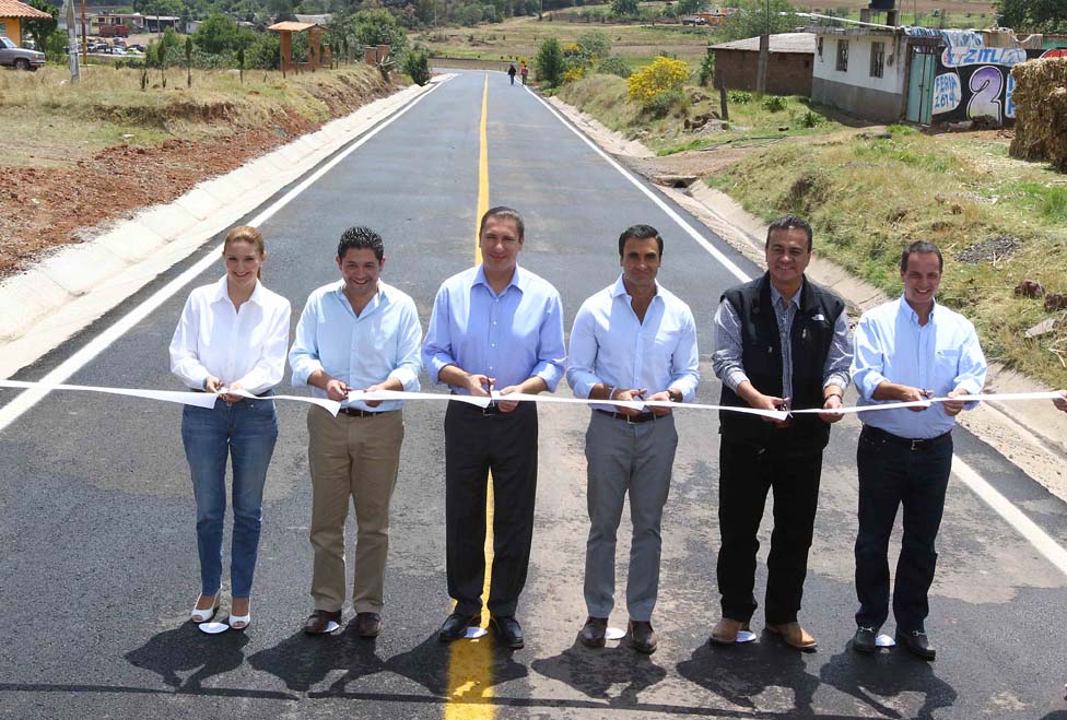 Gira del gobernador del estado por el municipio de Chignahuapan.