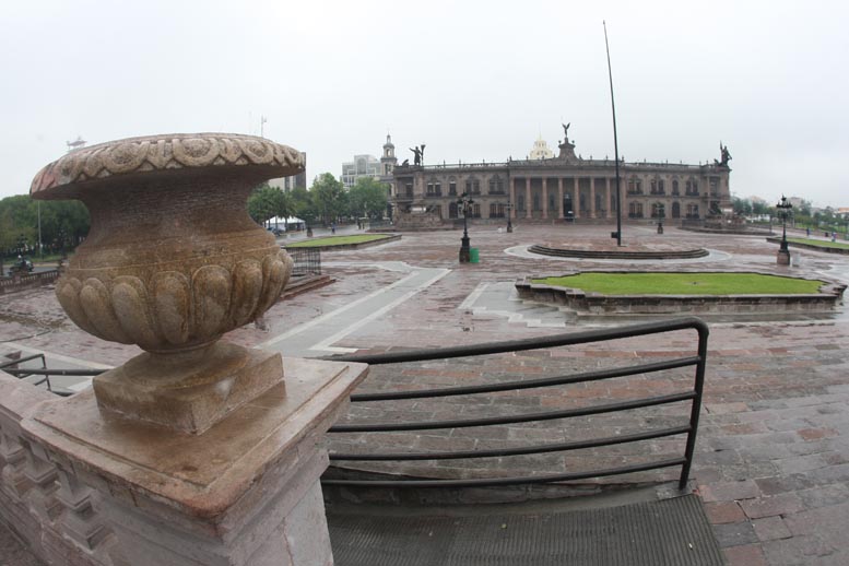 La renegociación que hizo el Gobierno de Nuevo León se basó en extender los plazos. 