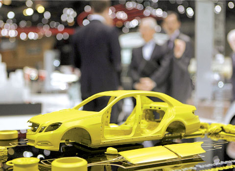 La planta Tenigal abastecerá acero para las autopartes; la venta de automóviles en Nuevo León creció 5.8 por ciento; el Tecnológico de Monterrey ofrec