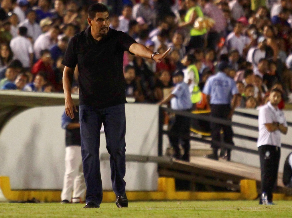 El entrenador de los Alebrijes de Oaxaca, Ricardo Rayas