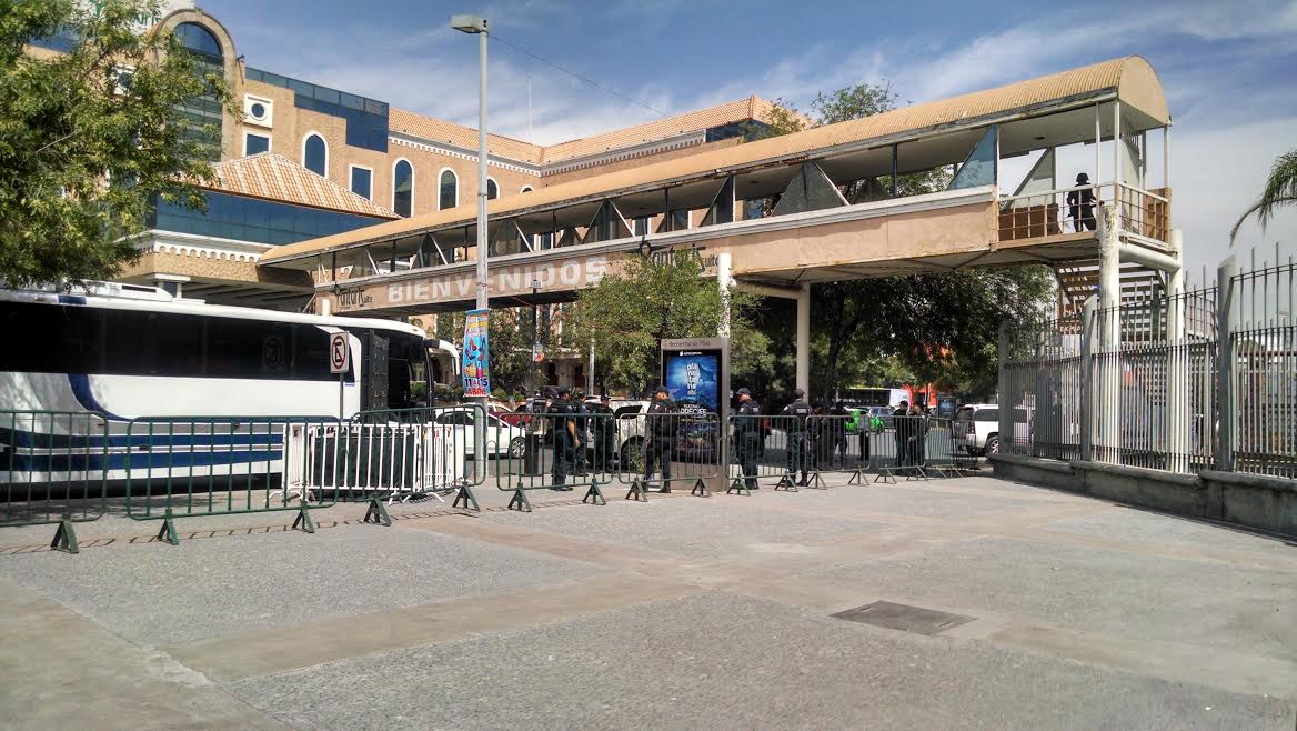 Elementos de la Policía Federal abanderaron la zona. 