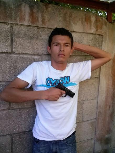 Heliberto Kissel Santana Marín, de 26 años fue identificado como el presunto culpable de diversos asaltos a casas de empeño.