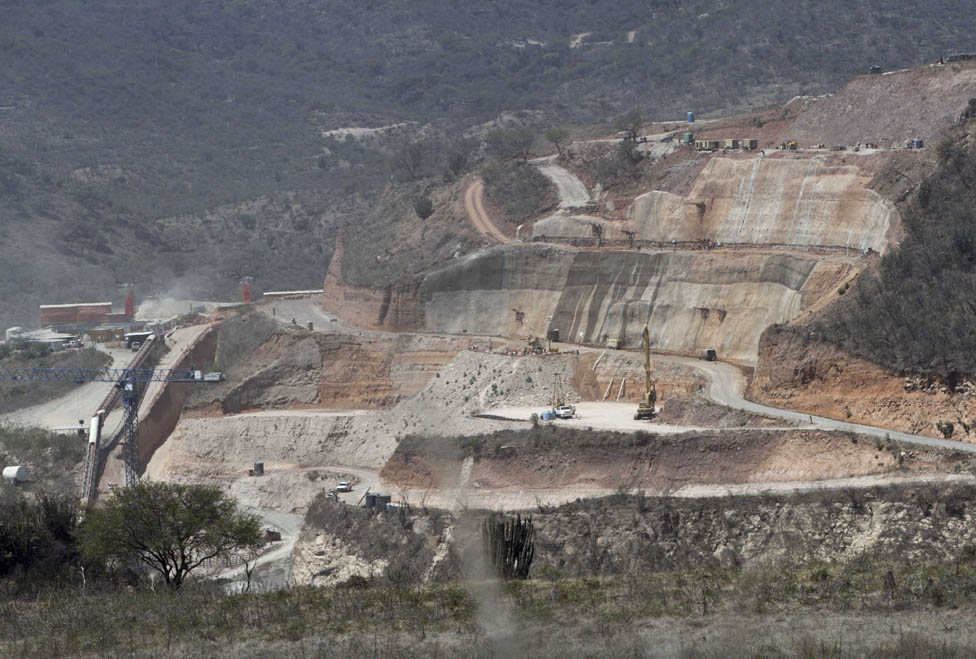 Entre las propuestas que la Comisión Estatal del Agua puso sobre la mesa a la Conagua era la que contemplaba una cortina de 80 metros para el desarrol