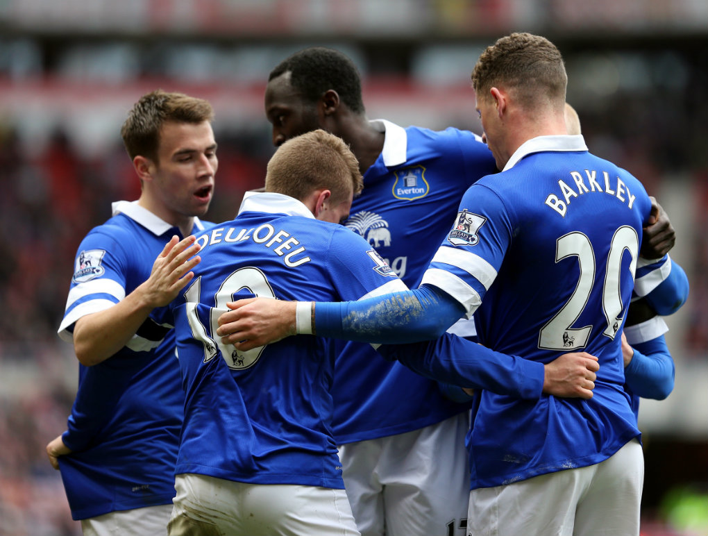 Everton festejando el gol