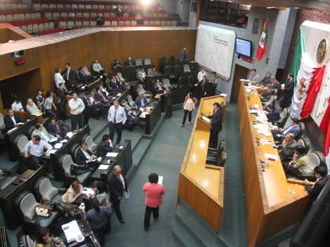 Los panistas manifestaron su inconformidad ante las cuentas aprobadas. 