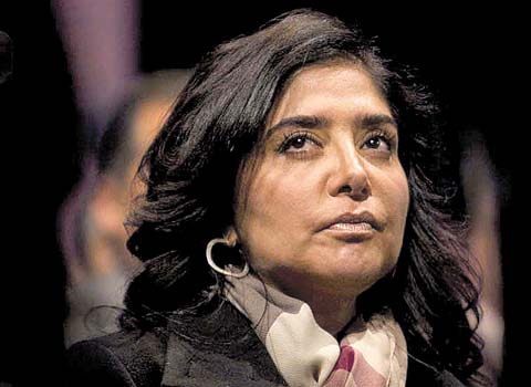 La perredista preside la Comisión de Radio, Tv y Cine del Senado. 