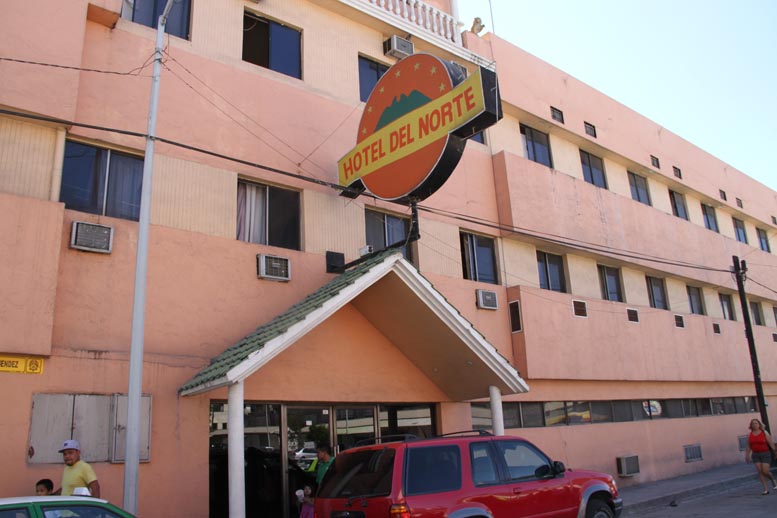 Los elementos revisaron el inmueble de la colonia Sarabia. 