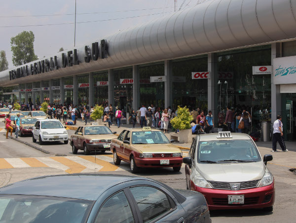 La mayoría de los turistas nacionales llegan a las centrales de autobuses