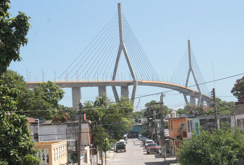 Elementos de seguridad realizan patrullajes en la ciudad 