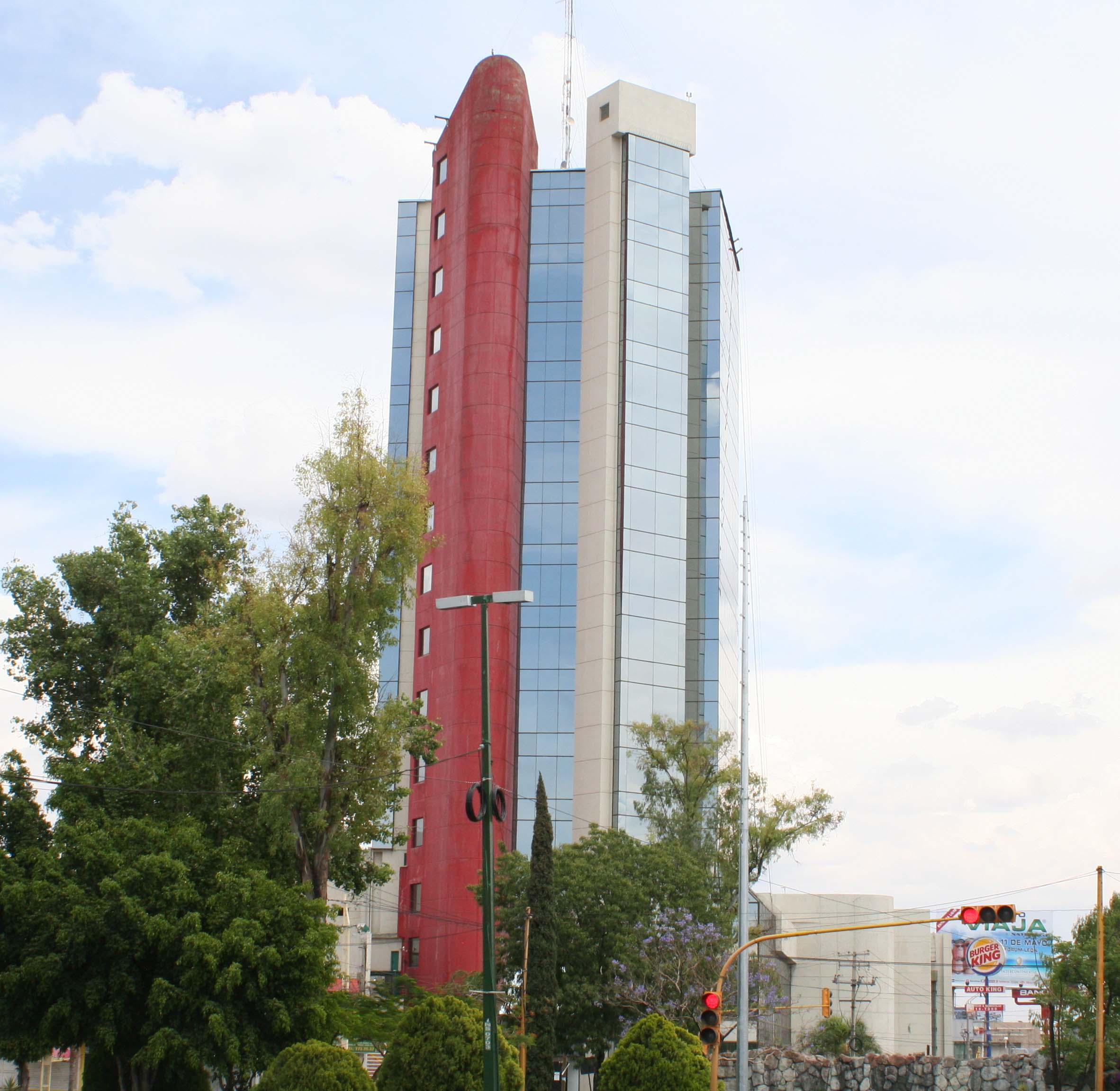 En el edificio de Plaza 500, como no fue día laboral, nadie pudo decir si se sintió movimiento.