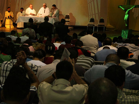 Acudieron alrededor de 400 personas, entre internos y sus familiares.