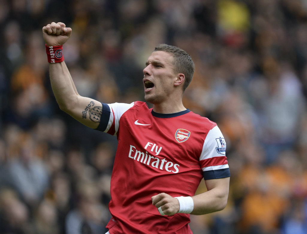 Celebración de Podolski después del  3-0