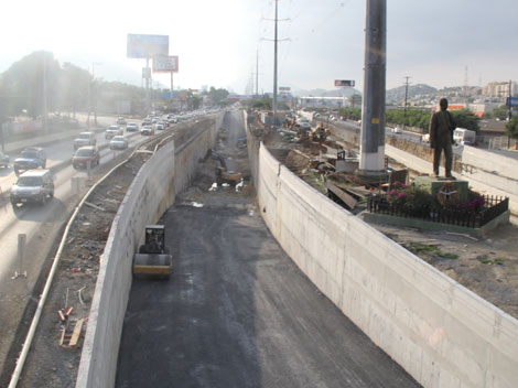 Ha habido varias complicaciones en esta obra vial.
