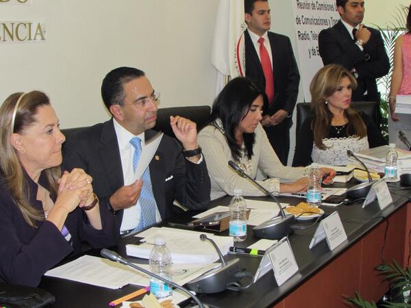 Se discutieron leyes secundarias de telecom en el Senado... y hasta en Twitter