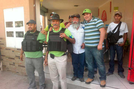 Mireles encabezó el grupo de autodefensas que entró a Arteaga