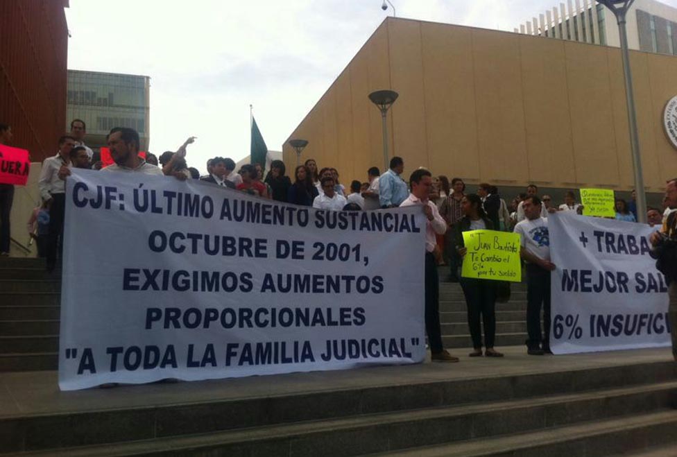 Los inconformes no aceptan el 6% de incremento al salario que se les va a otorgar.