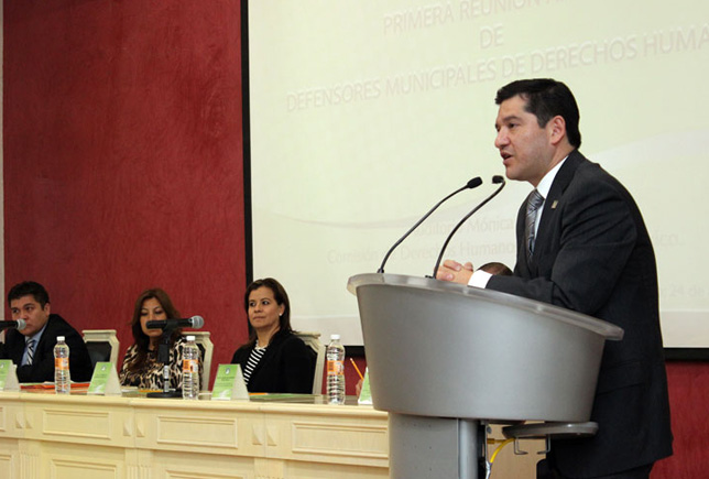 Asistieron representantes de organismos municipales.