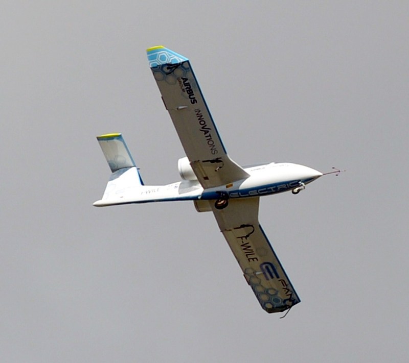 Primer vuelo de avión eléctrico E-Fan