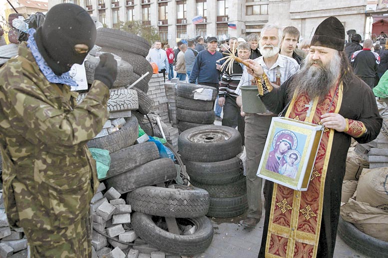 La tensión aumentó en las ciudades de Slaviansk y Horlivka, este de Kiev, controladas por las milicias rebeldes.