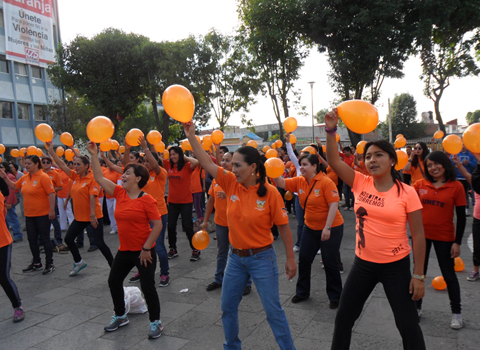 Mujeres, en defensa de su derecho a una vida sin violencia. 