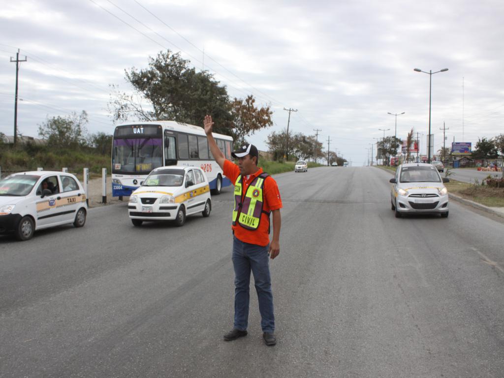 Seguirán apoyándose en integrantes de Protección Civil para las labores de vialidad.