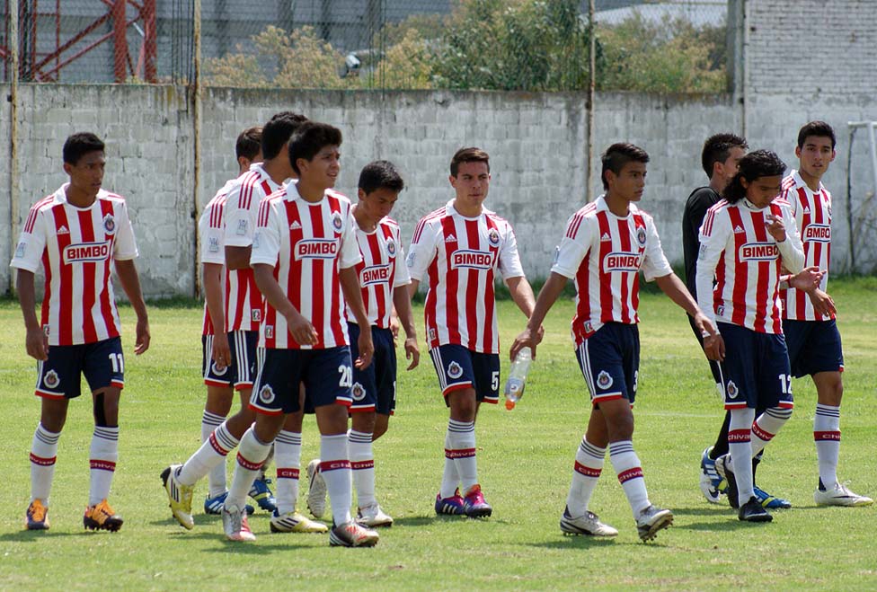 El chiverio dio el primer paso al superar la ronda inicial de liguilla.