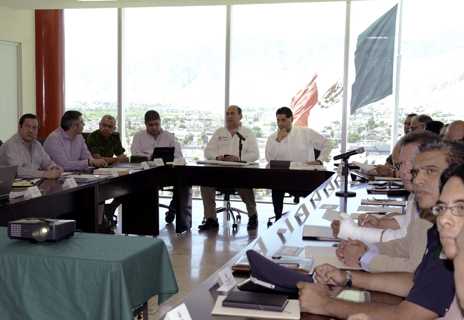Previo a la visita de Osorio Chong, los gobernadores de Coahuila y Durango se reunieron.