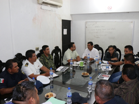 Reunión de integrantes de la CNDH, Ejército Mexicano, la Armada de México y policías municipales, estatales y federales el Consejo Municipal de Seguri