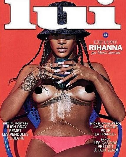 La cantante se muestra en topless en la portada de la revista 'Lui'. 