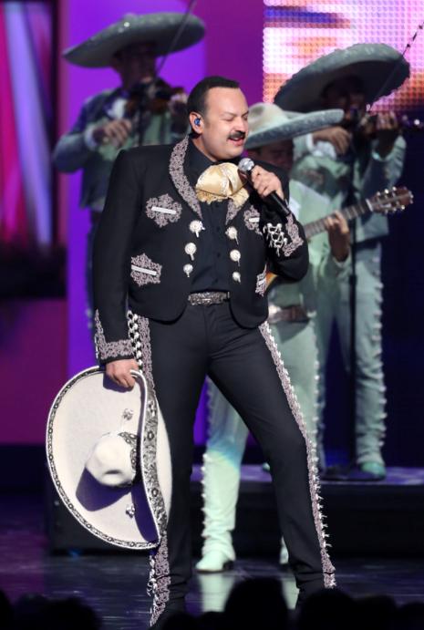 Pepe Aguilar. 