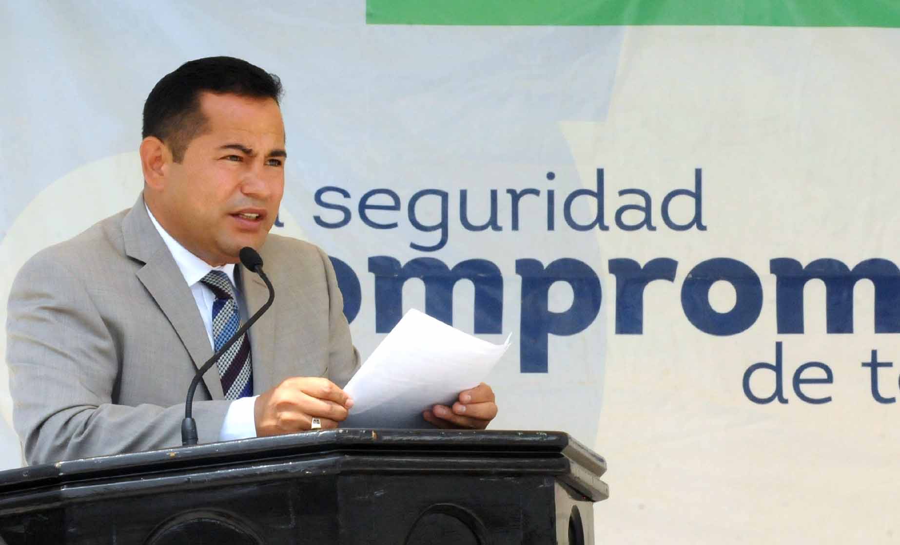Martín Luque entregó los reconocimientos. 