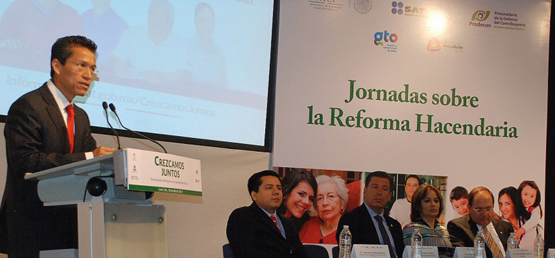 Aristóteles Núñez Sánchez, Jefe del SAT.
