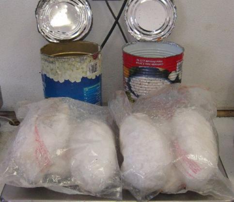 Autyoridades de la Aduana Gateway detectaron metanfetaminas escondidas en latas de comida