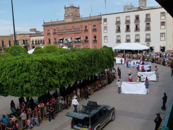 Ayer se llevó a cabo el tradicional desfile