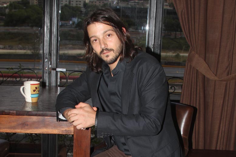 Diego Luna estuvo ayer en la ciudad para promocionar su filme.
