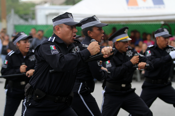 Graduación de la primera generación de Cadetes de la Academia Municipal de Policía, en Monterrey