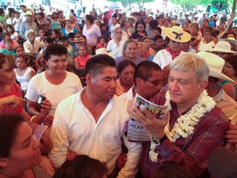 López Obrador de gira por Morelos.