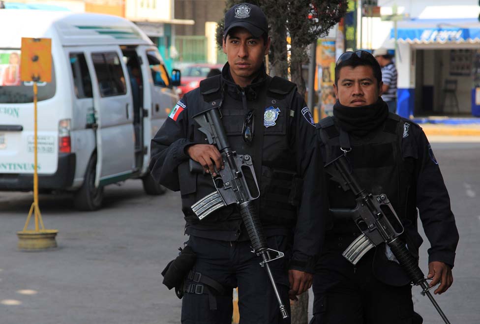 Suspender el paro de labores de policías, el acuerdo con autoridades.