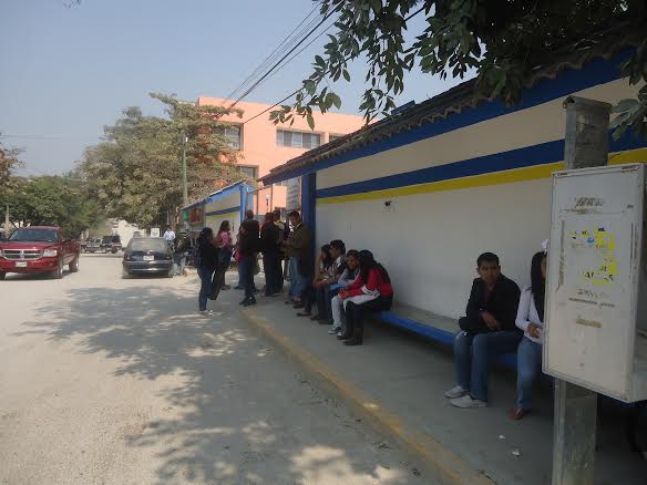 Estudiantes ecuatorianos a Valles