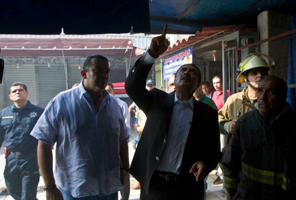 El Alcalde Remiro Hernández  recorrió las instalaciones siniestradas 
