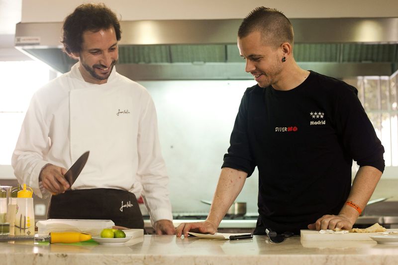 David Muñoz y José Avillez realizan una exhibición culinaria en Lisboa, con esto dan inicio a "Días de Moda".