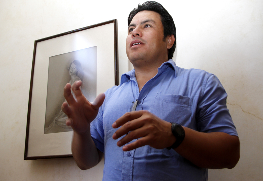 Señaló que es muy notorio cuando un artista no tiene la técnica base del dibujo en sus obras.