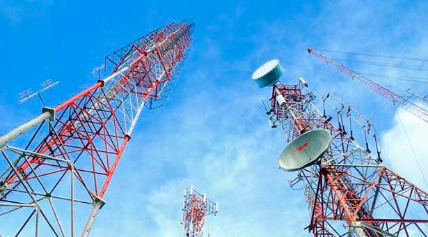 Actualmente existen tres mil 323 títulos de concesión en el sector de telecomunicaciones. 