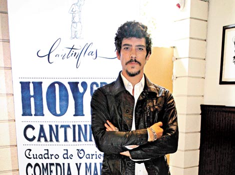 El español Óscar Jaenada es el protagonista de la cinta.