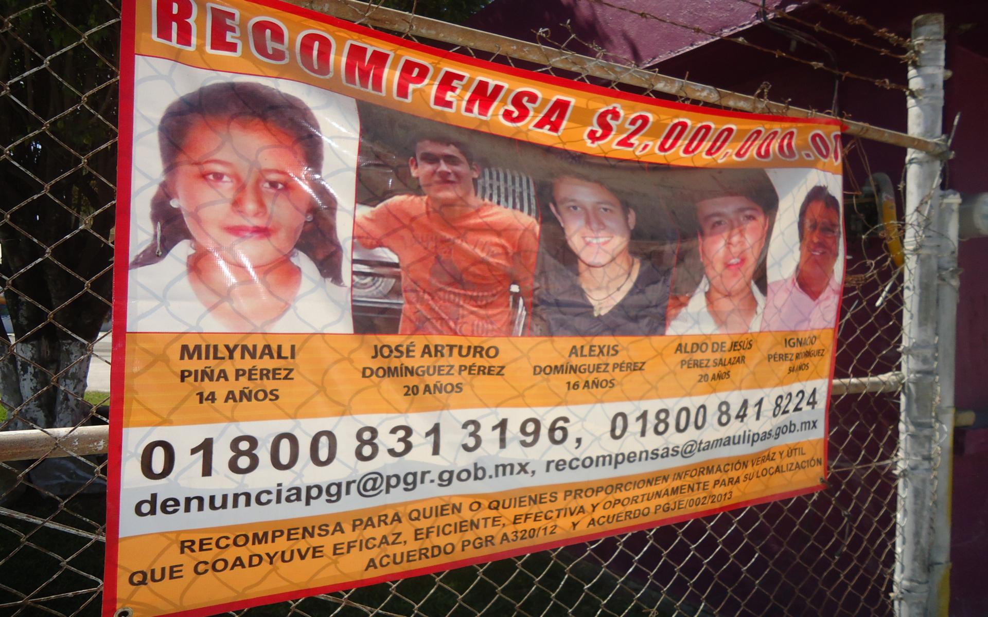 Familia de desaparecidos desde agosto del 2012.