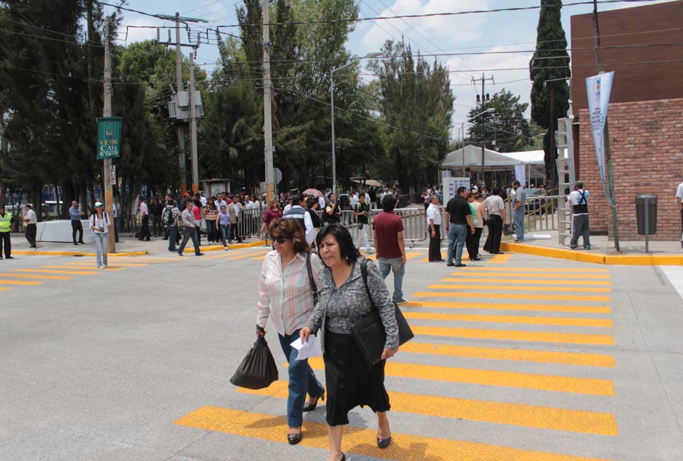 Inauguración de pavimento hidráulico en la 31 Oriente-Poniente.