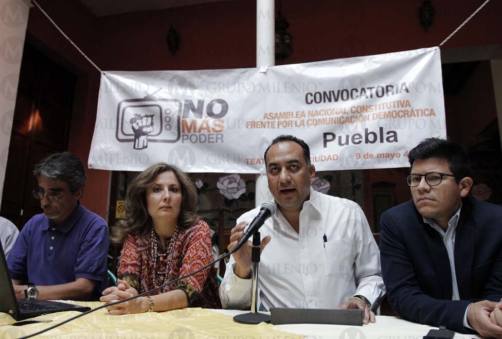 Lilia Vélez, presidenta de la AMEDI Puebla, Roberto Alonso, secretario y David Méndez.