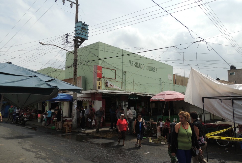Locatarios del mercado Juárez,  de Ocotlán adeudan 403 mil 417 pesos al ayuntamiento.