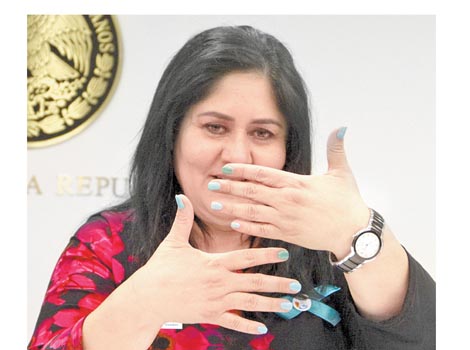 La senadora Diva Gastélum reprochó que la Ssa no libere recursos.